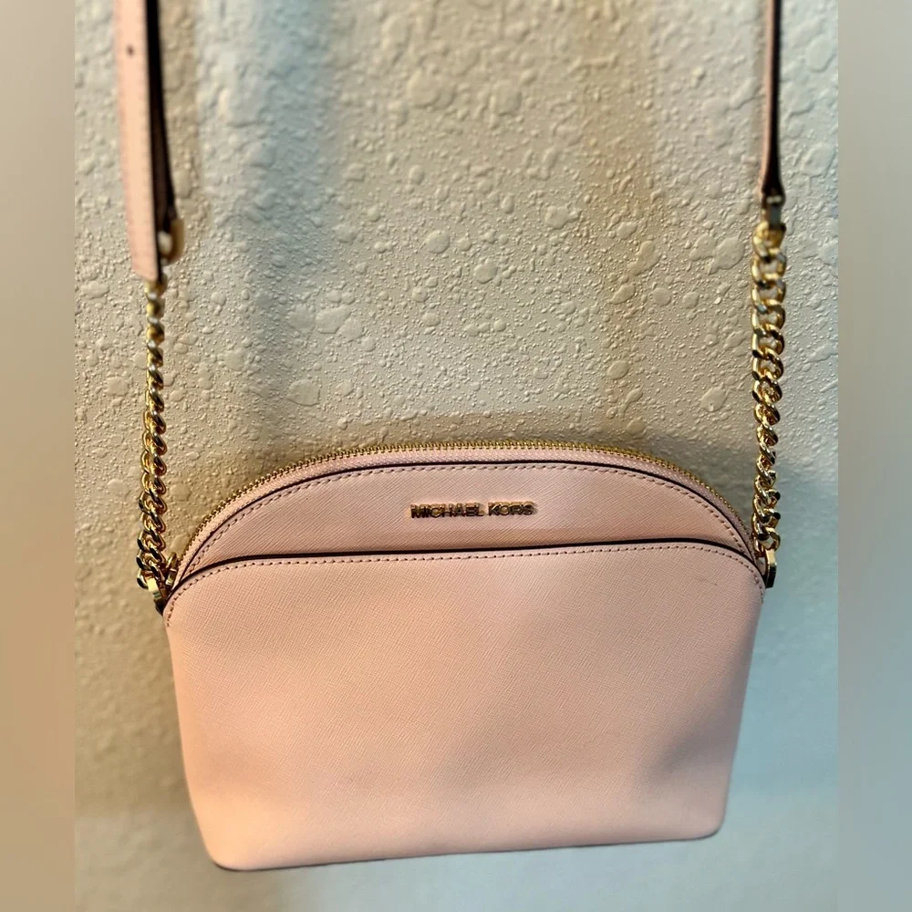 Michael Kors Dome Crossbody Bag in Powder Pink with Gold Logo and Hardware -EUC